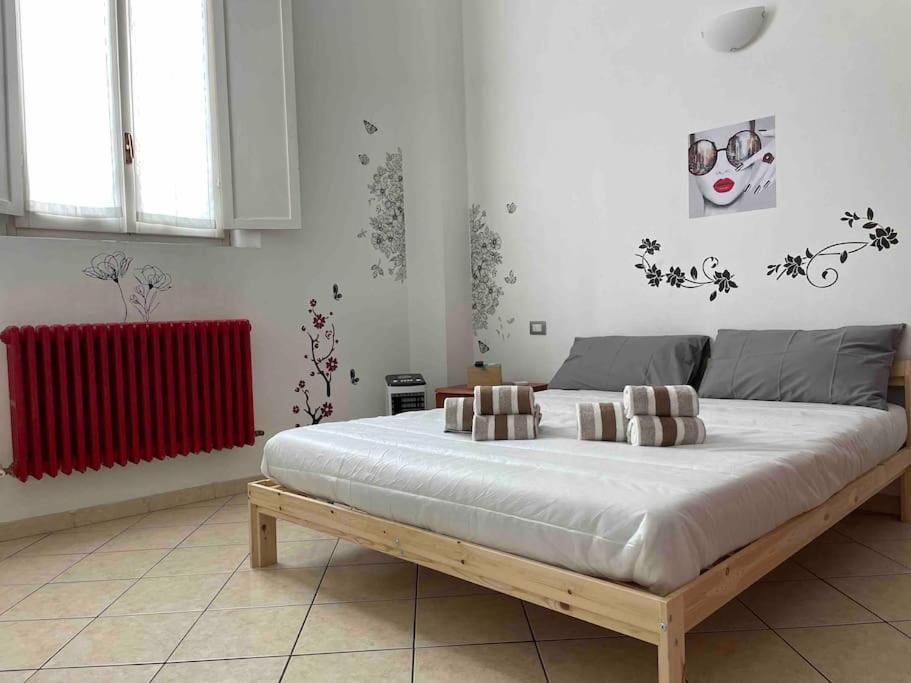 Apartamento Minimal Loft In Centro A Plasencia Exterior foto